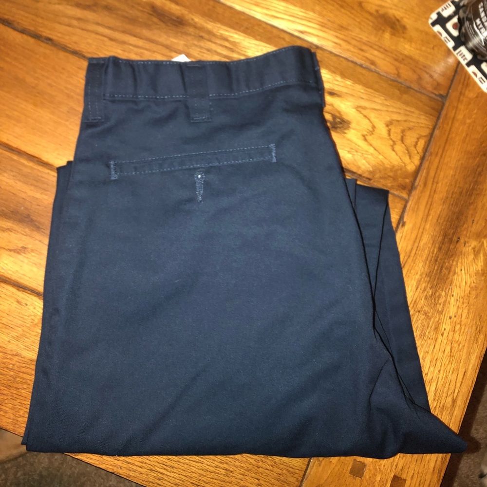 TWO PAIRS OF NEW DICKIES ( FITS 36x34 )!!!!!! - Picture 4 of 5